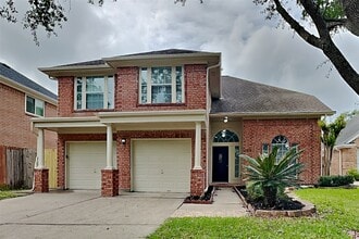 Building Photo - 12827 Deer Cove Ln