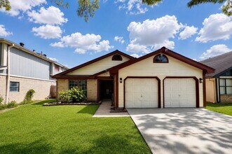 Building Photo - 11746 Plumbrook Dr