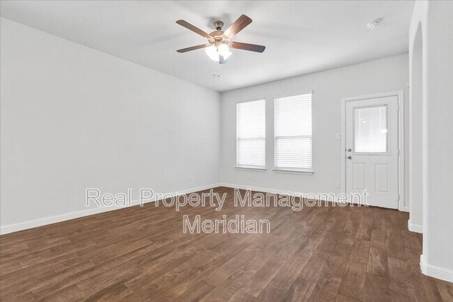 Foto del edificio - 1125 Ferncliff Dr