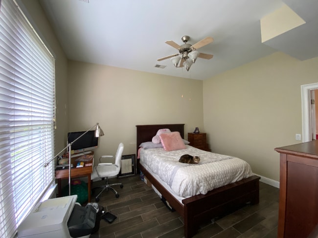 Foto del edificio - 305 West End Pl