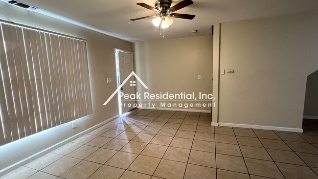 Building Photo - Nice Curtis Park 3bd/2.5ba Townhome!