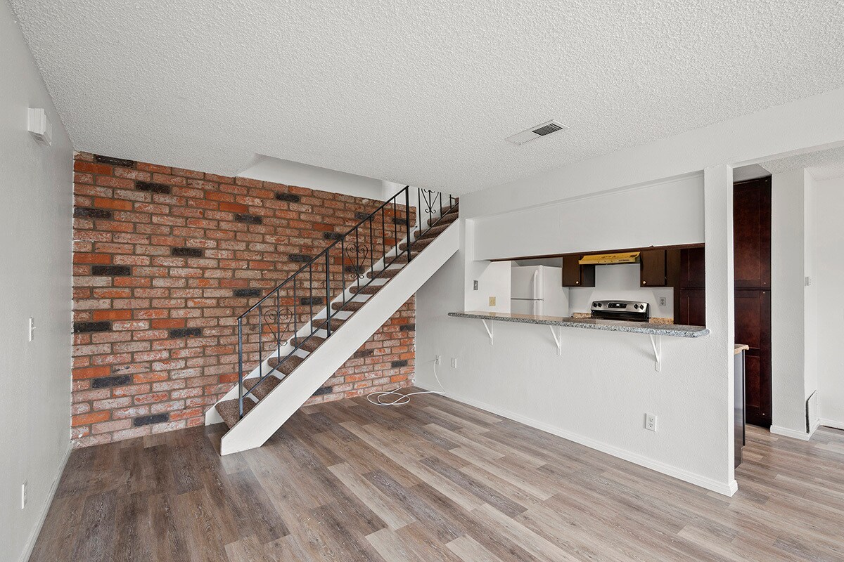 Foto principal - 12143 Wintercrest Dr
