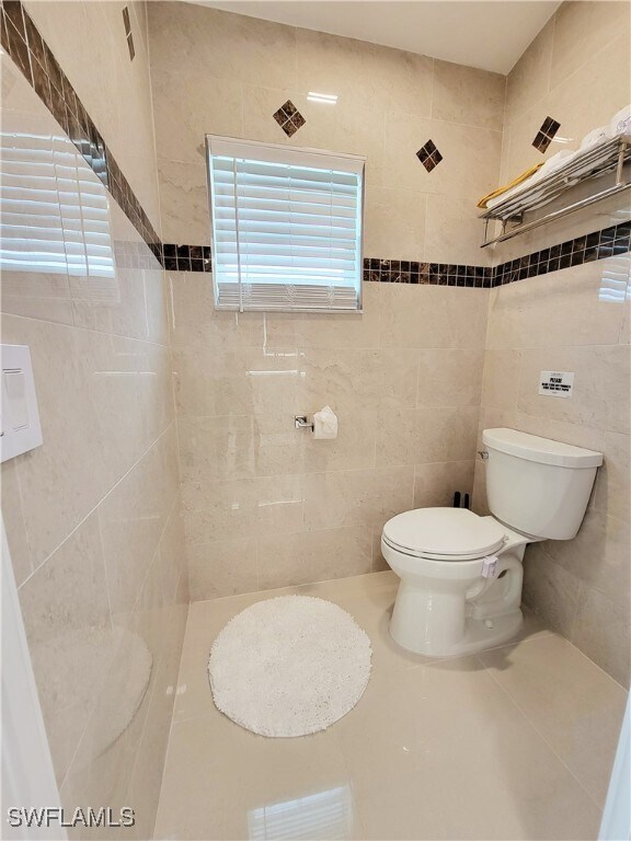 Building Photo - 237 SW 47th St