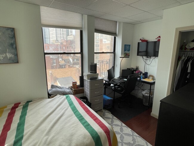 Foto del edificio - 72 Kneeland St