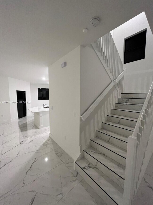 Foto del edificio - 12901 SW 229th st