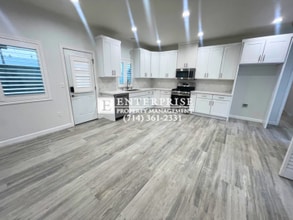 Building Photo - 6084 Camphor Ave