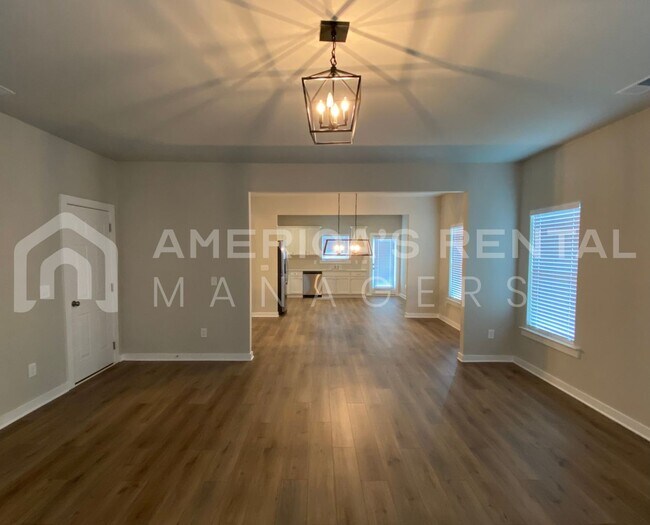 Building Photo - Home for Rent in Clanton, AL!!! Sign a 13-...