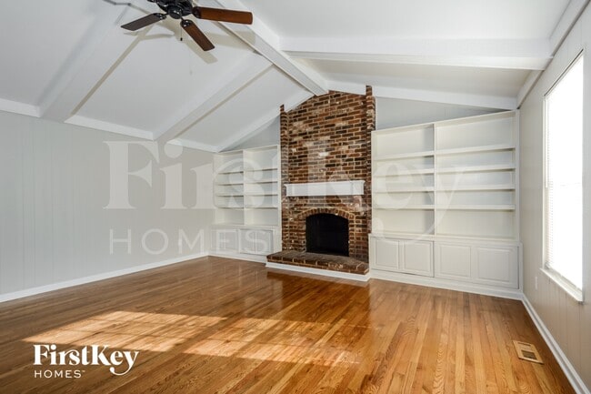Building Photo - 1530 Froesel Dr