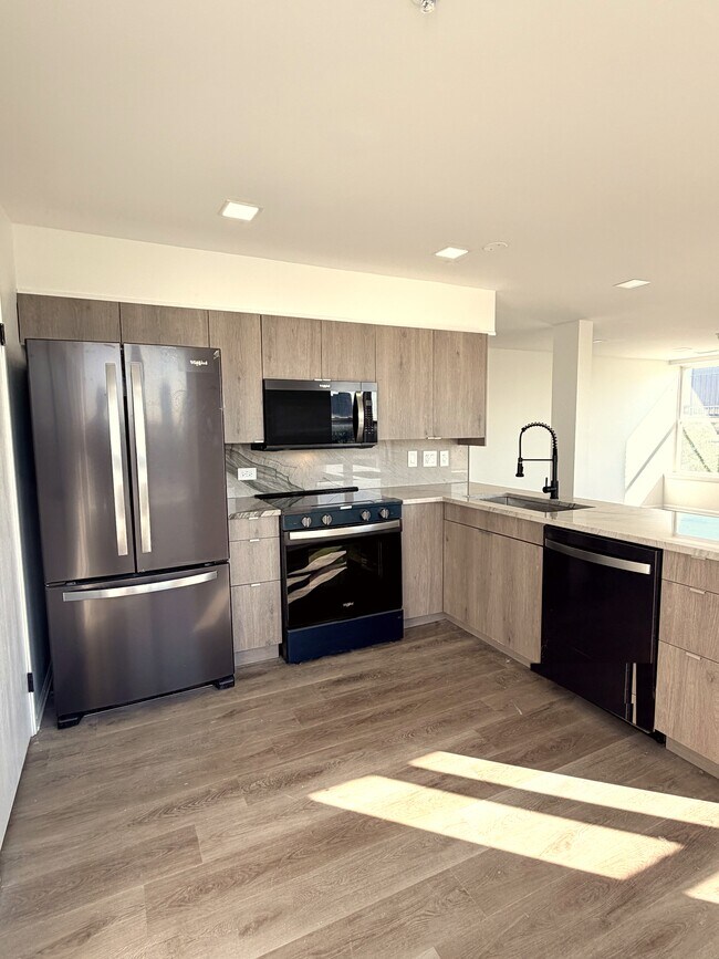 Opción de cocina 1 de 2 habitaciones/2 baños - The Forefront Detroit