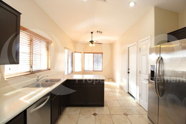 Foto del edificio - 3797 S Brighton Ln