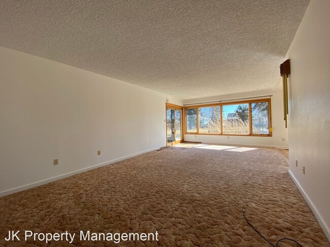 Building Photo - 1 br, 1 bath House - 929 3rd Ave SW