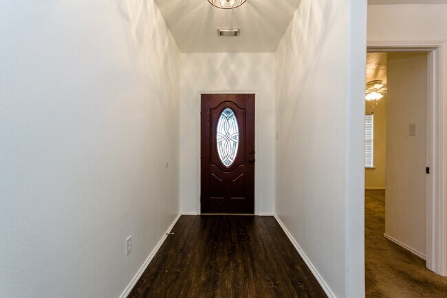 Building Photo - 2834 Trinity Glen Ln