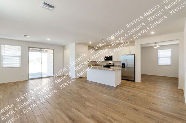 Foto del edificio - 5468 W Monterey Dr