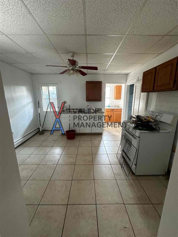Building Photo - 1317 Price St
