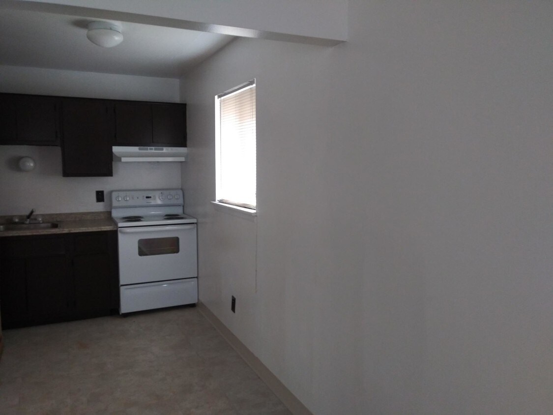 newly renovated - 11178 Seven Mile E