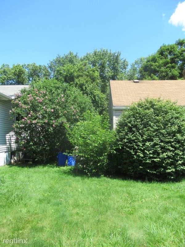 Building Photo - 2 br, 1 bath House - 1029 Monaca Road