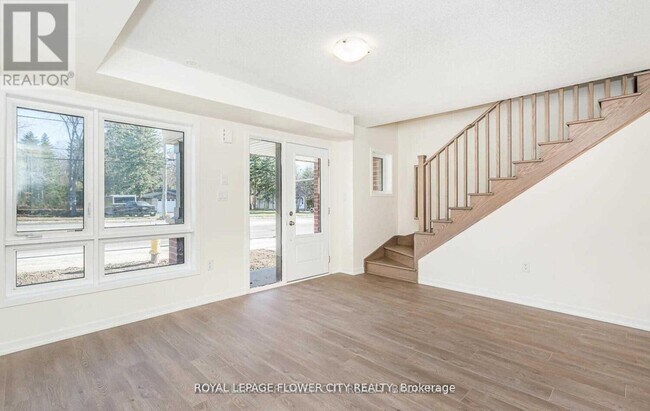 Photo du bâtiment - 248 Townline Rd N