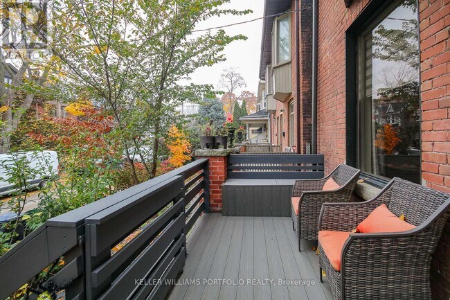 Photo du bâtiment - 17 Bertmount Ave