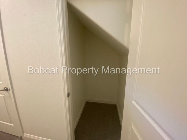 Foto del edificio - 1342 Campagni Ln