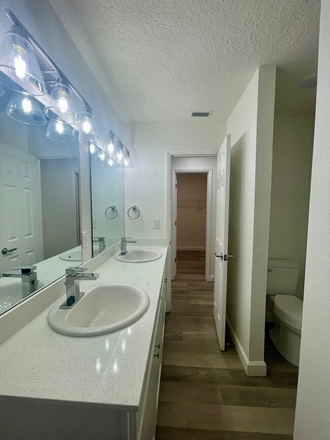 4 habitaciones, 2,5 baños - Concord Crossing