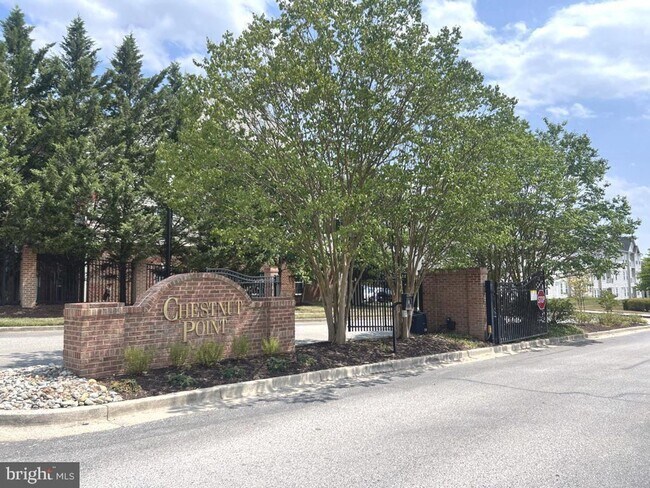 Foto del edificio - Beautiful 2 bedroom 2 baths condo in the gated community of Chestnut Point.