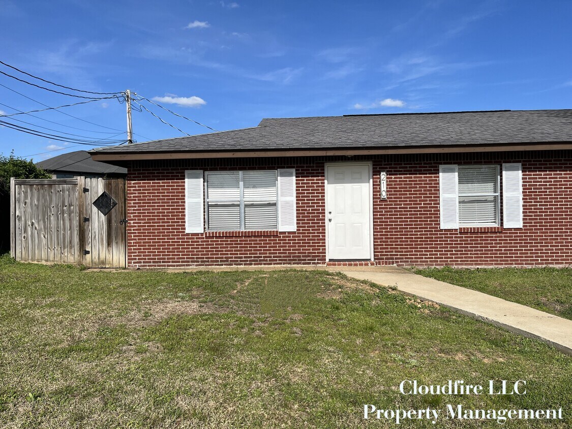 210 James Cir Unit 210, Oxford, MS 38655 Apartments in Oxford, MS