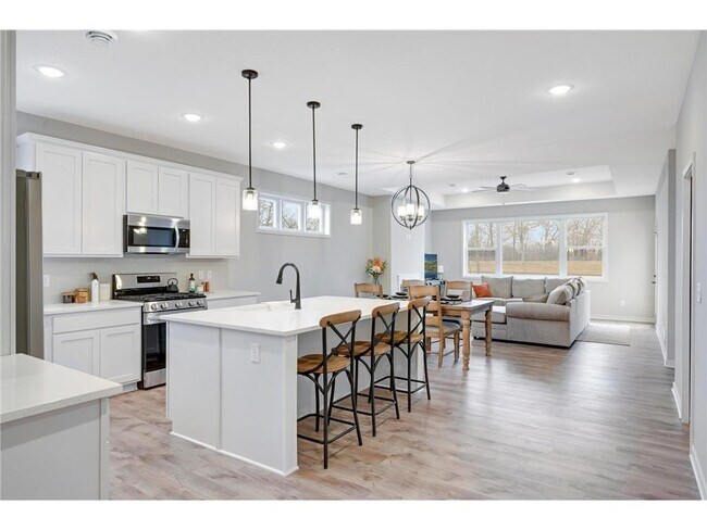 Foto del edificio - 1467 Creekwood Dr