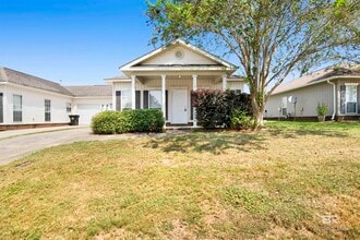 Building Photo - 33171 Stables Dr