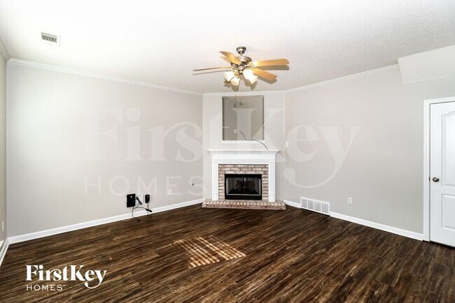 Foto del edificio - 8716 Macon Rd