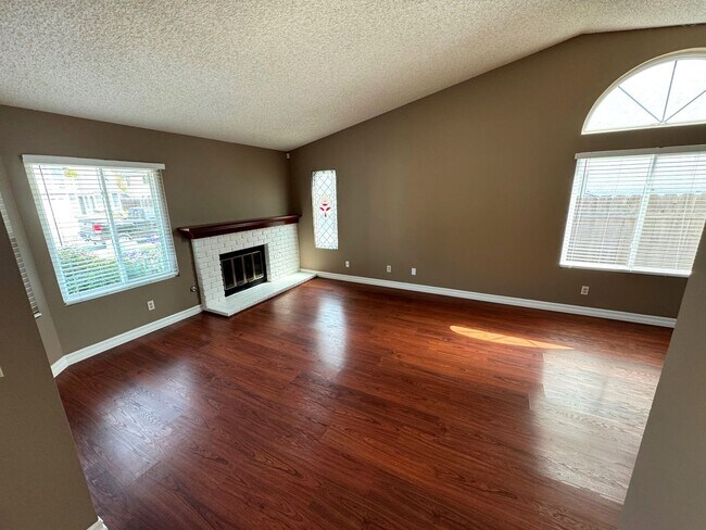 Foto del edificio - Quaint Home in Quiet East Ventura Neighborhood