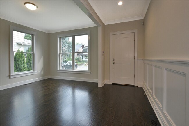 Building Photo - 117 Brown Rd