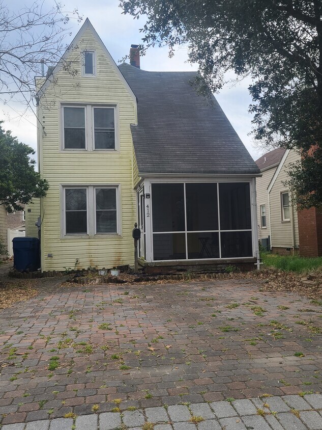 Primary Photo - 412 26th St
