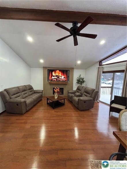 Foto del edificio - 9203 Westwood Dr