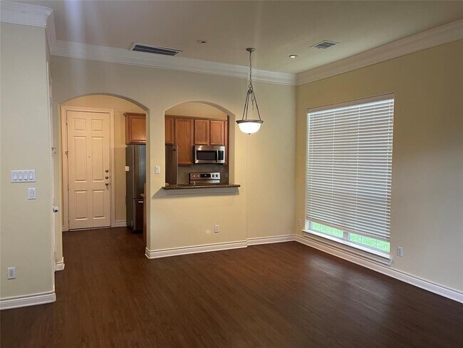 Building Photo - 9041 Creekstone Lake Dr
