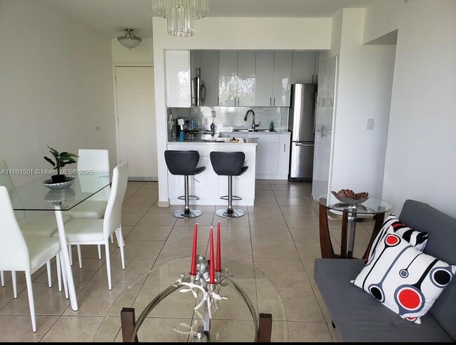 Foto del edificio - 3551 SW 9th Terrace