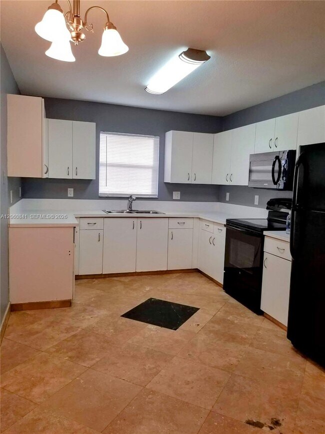 Foto del edificio - 2761 NW 6th St