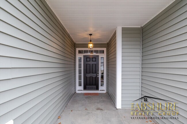 Building Photo - 325 Timber Meadow Lake