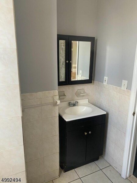 Bathroom - 29 N 7th St