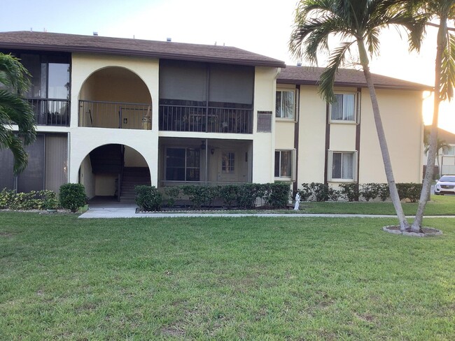 Foto del edificio - 3560 Pine Tree Ct