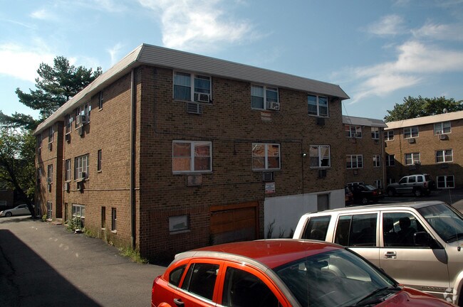Building Photo - On Apartments