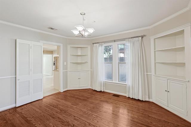 Foto del edificio - 4317 Pershing Ave