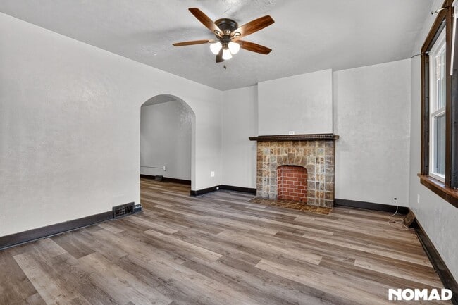 Building Photo - 523 Ridge Ave