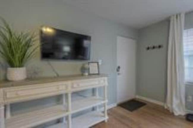 Foto del edificio - 4110 Clark Ave