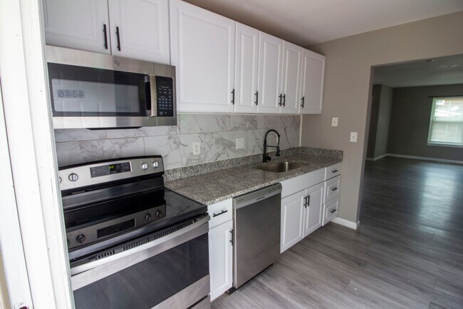 Foto del edificio - 4346 Swan Ave