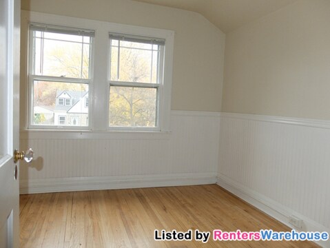 Building Photo - 2346 McKinley St NE