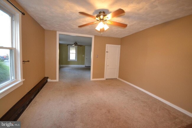 Building Photo - 6 Hilltown Pike