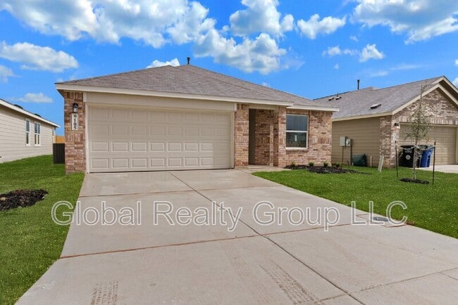 Building Photo - 9105 Navarro Vis