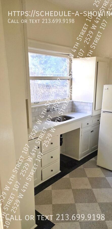 Foto del edificio - 2529 4th St