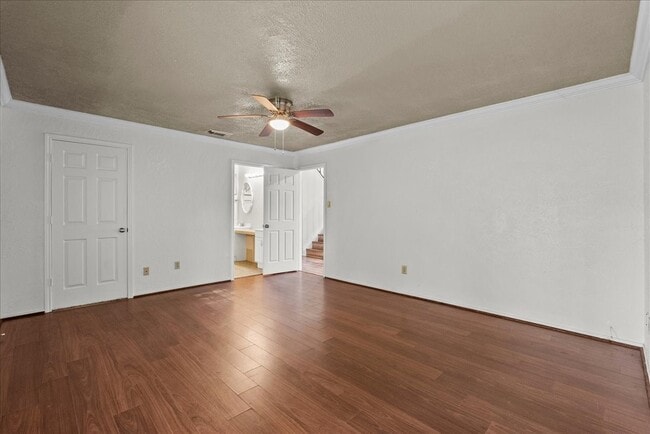 Building Photo - 430 Redway Ln