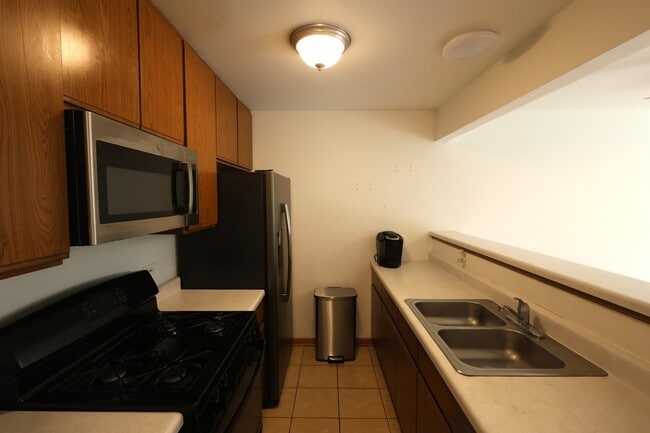 Foto del edificio - 1793 Grove Ave